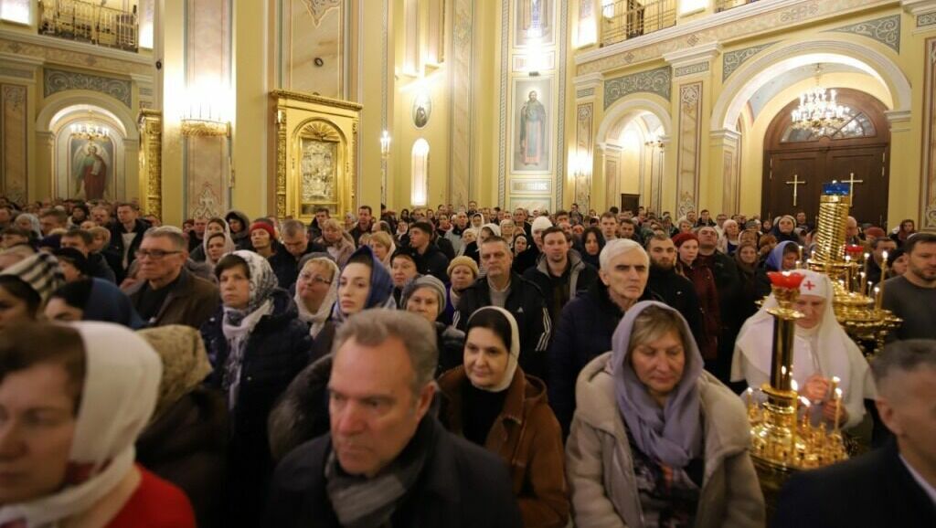 На Рождество в 56 храмах Ростова пройдут праздничные службы