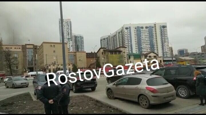 Ростовчане рассказали, что творится в районе взрыва здания Погрануправления ФСБ