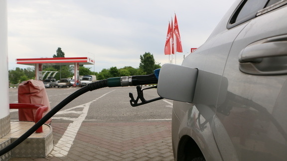 Власти прокомментировали дефицит бензина в Ростовской области