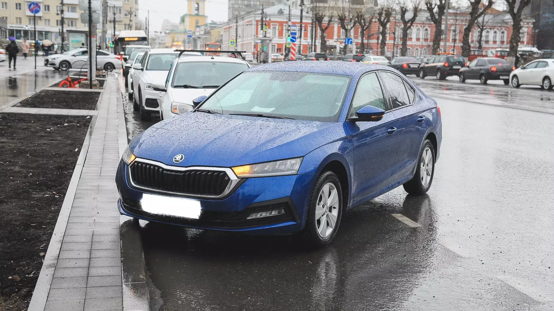 В Ростове начнут выписывать штрафы водителям за парковку вдоль дорог