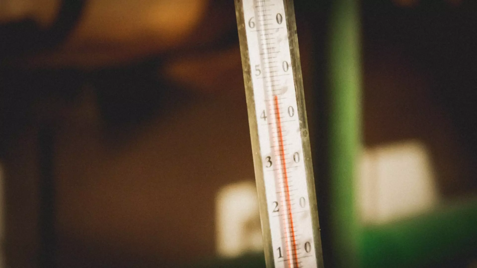Счета за отопление в жарком апреле шокировали ростовчан