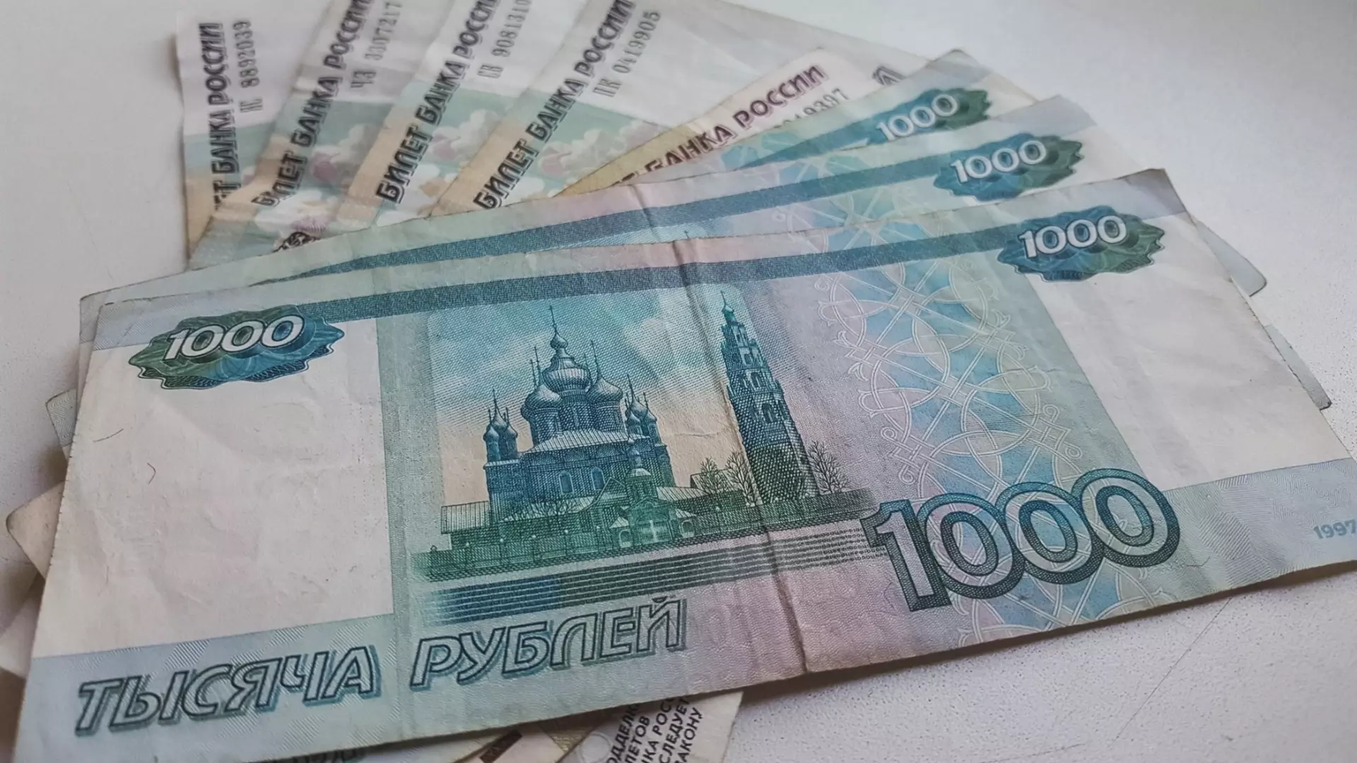 Работодатели в Ростове заверяют, что поднимут зарплаты сотрудникам в 2024 году