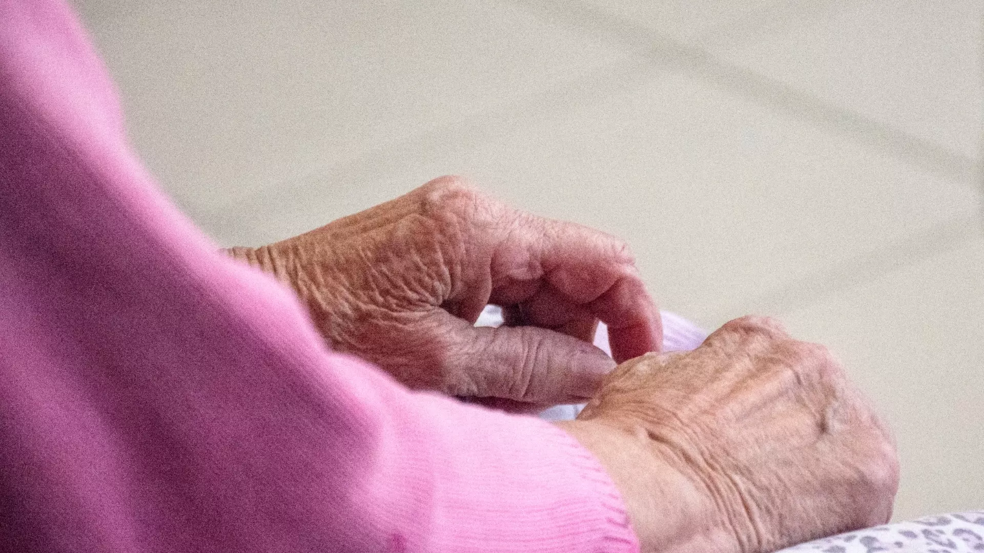 В Ростовской области пьяная сиделка жестоко убила 88-летнюю парализованную бабушку