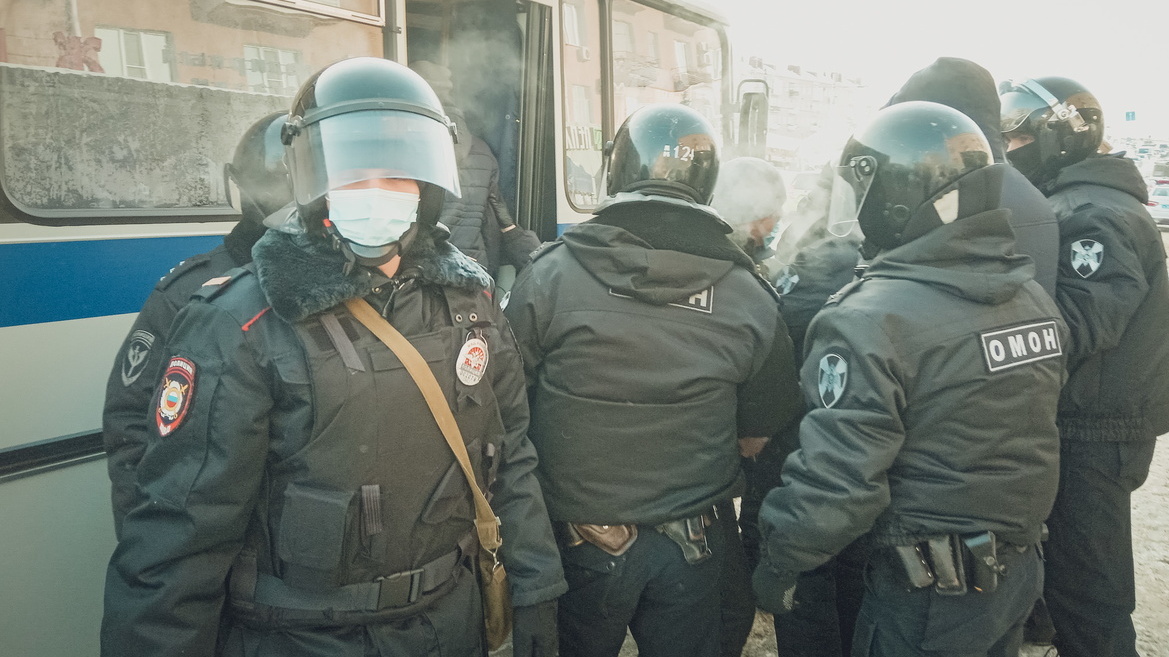 Ростовских силовиков отправили разгонять торговцев в Аксае