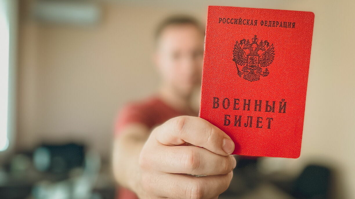 Военком Ростовской области ответил, когда ждать электронные повестки на военные сборы