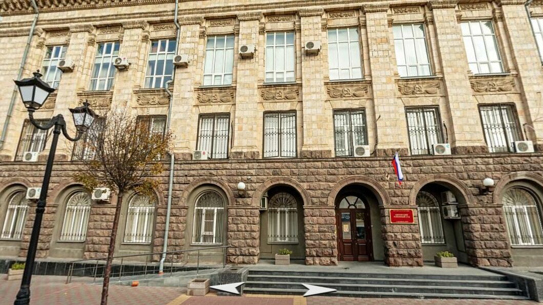 Здание Кировского районного суда эвакуировали в Ростове-на-Дону из-за угроз