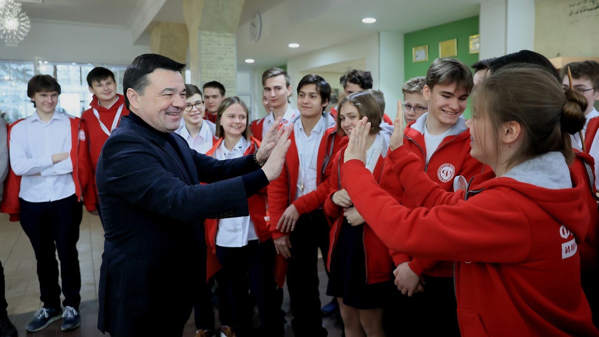 Воробьев отметил успехи учащихся из Подмосковья – победителей олимпиады по физике