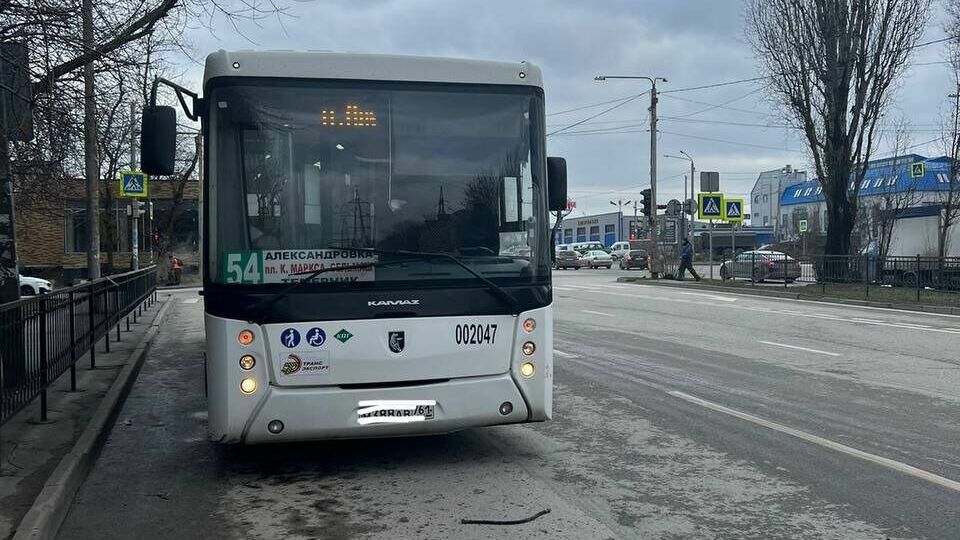В Ростове пенсионерка села на автобус № 54 и попала в больницу