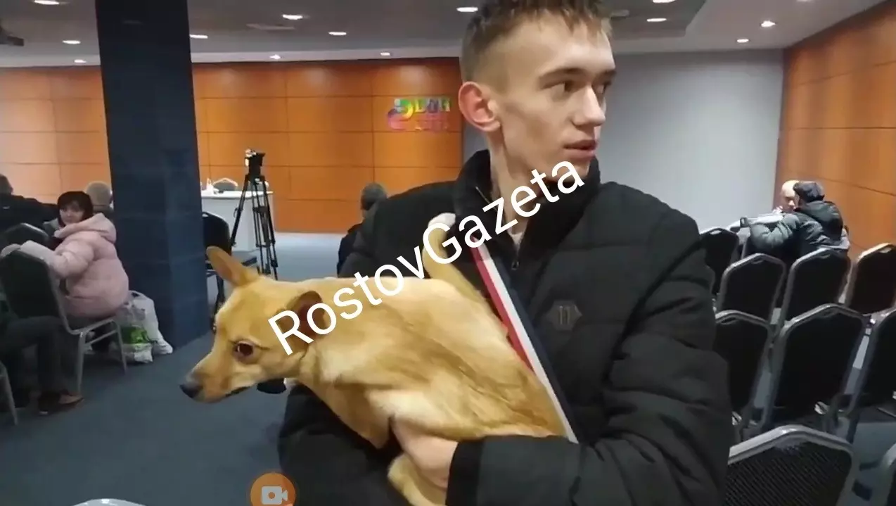 «Сказали, запустят»: житель рухнувшего дома в Ростове рассказал, почему бросил собаку