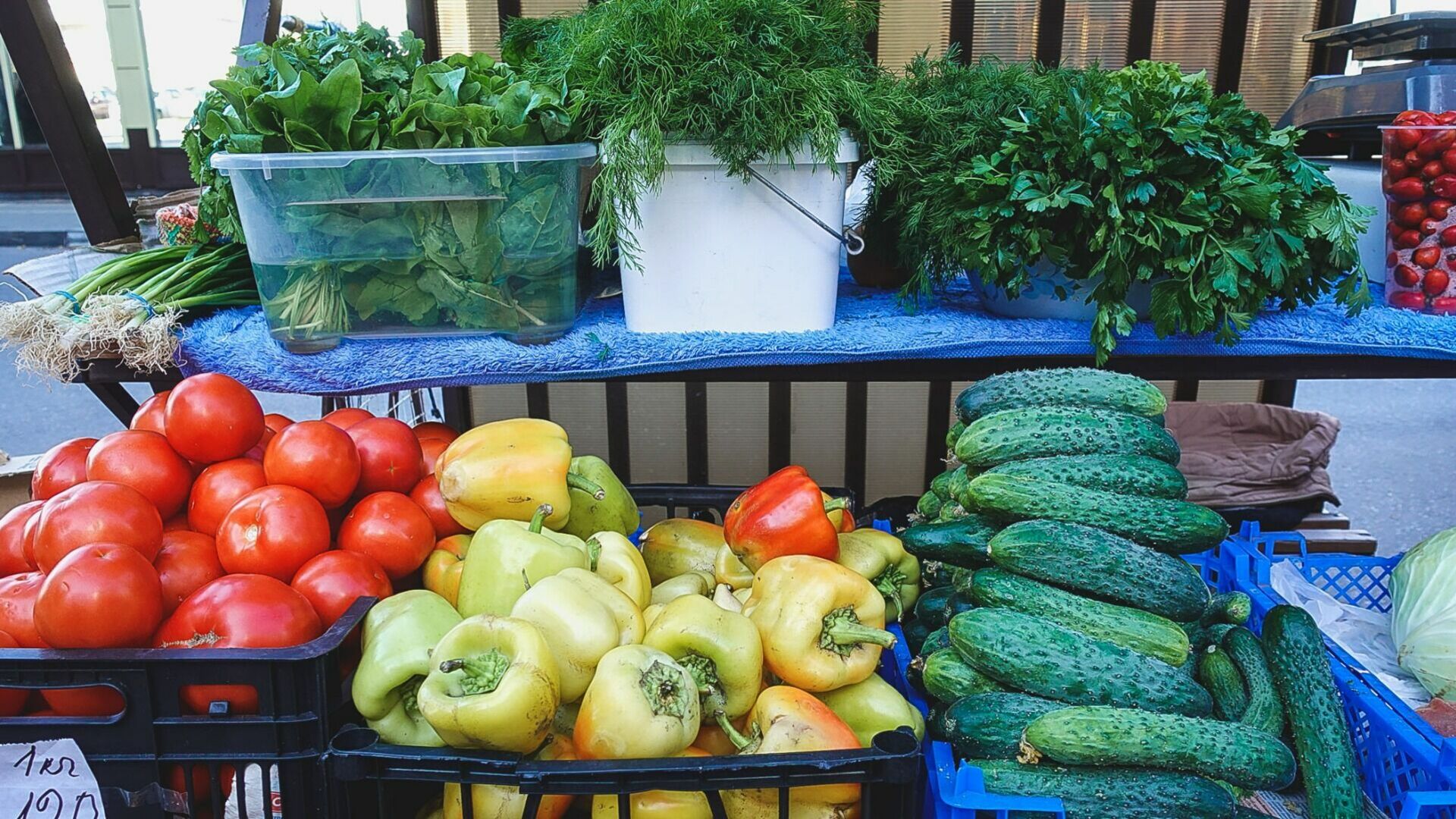 В Ростове из-за конфликта на рынке «Агромолл» могут подорожать овощи