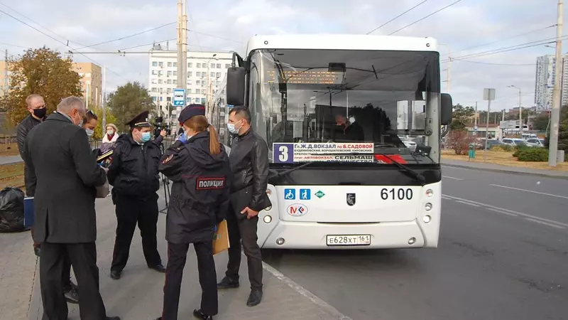 Водители автобусов в Ростове рассказали, что увольняются из-за переработок и туалетов