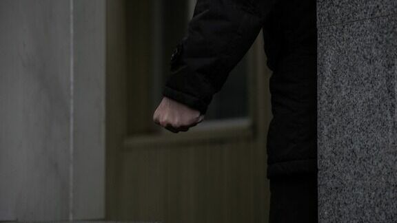 Следователь в Ростовской области скрыл факт избиение участковым местного жителя