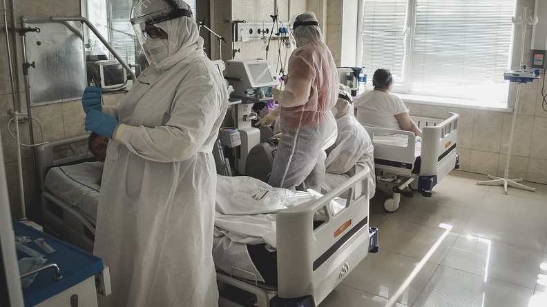 Закрытый ранее ковидный госпиталь возобновил работу в Ростовской области