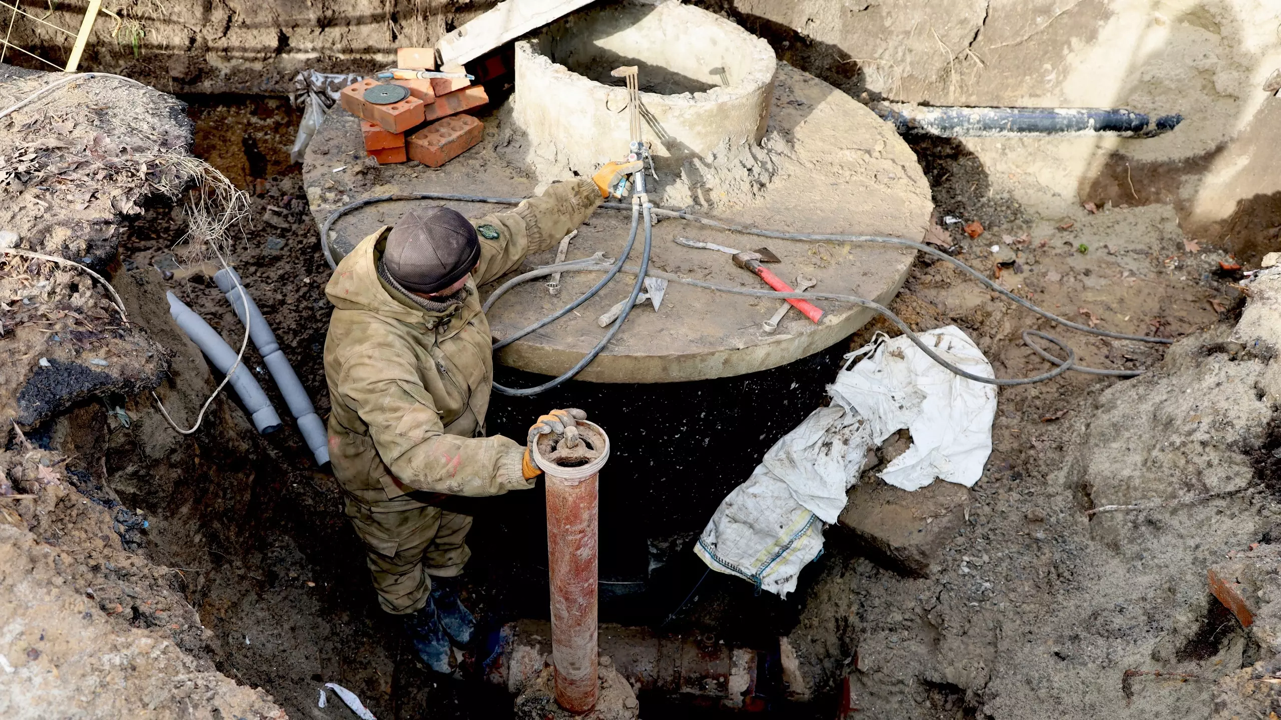 Часть Ростова останется без воды до 8 февраля из-за подключения водопровода