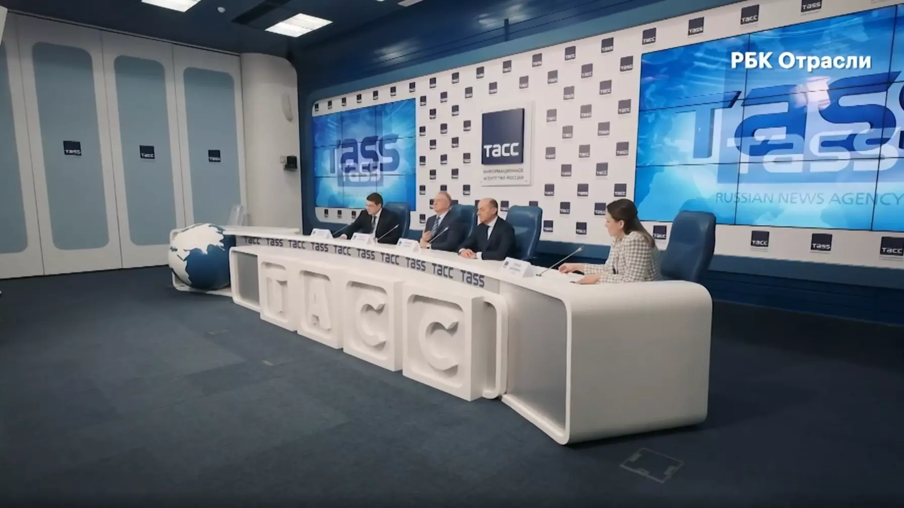 В ТПП РФ обсудили развитие торговых отношений стран-участниц БРИКС