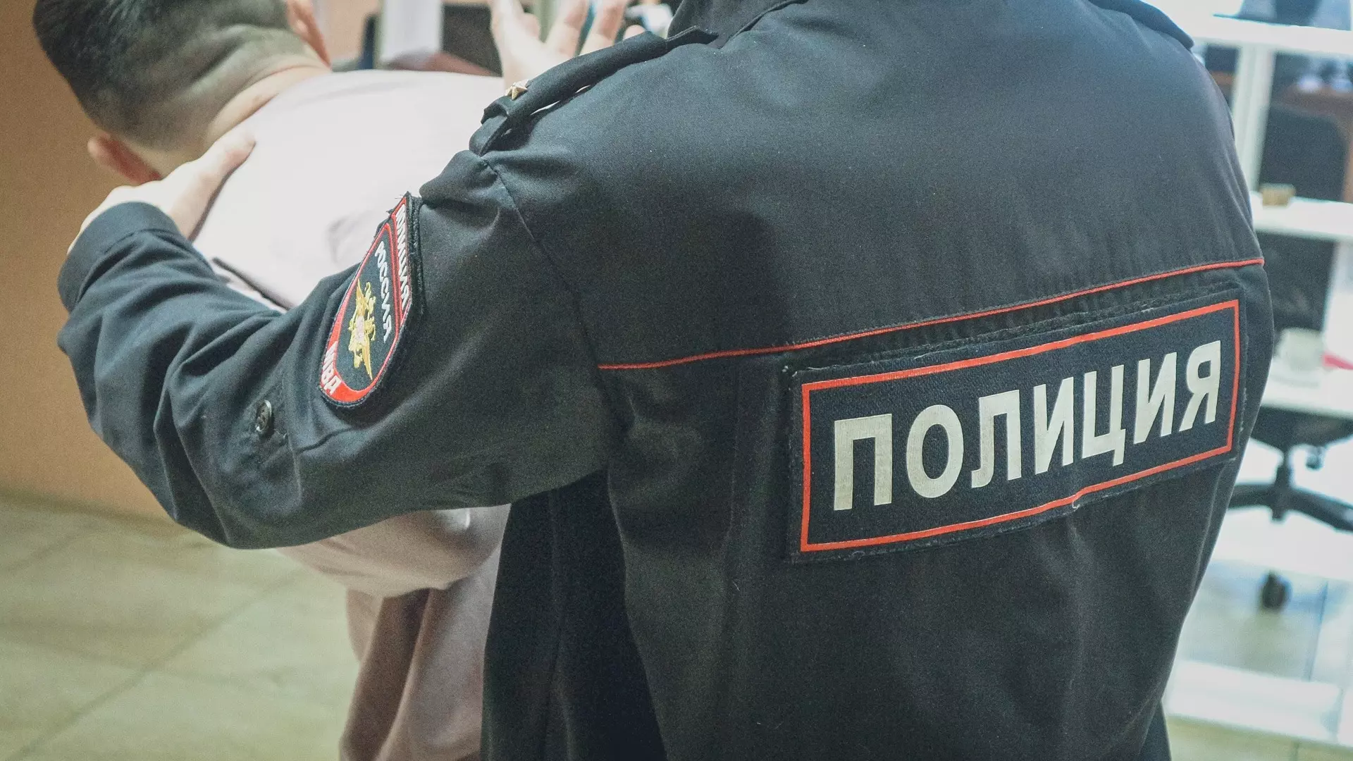 Стали известны подробности драки продавцов и полицейских в Таганроге