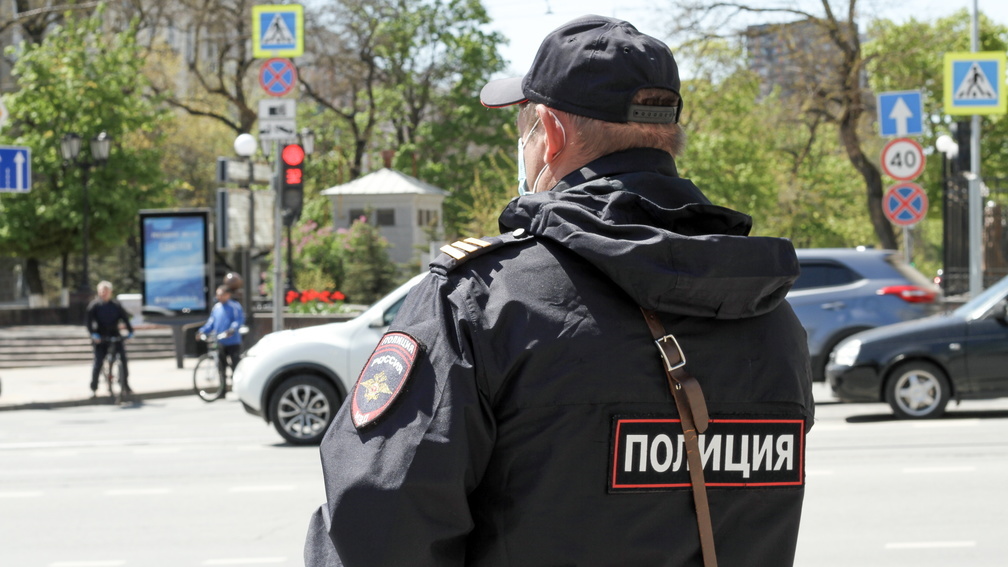 В Ростове задержан сотрудник уголовного розыска за взятку