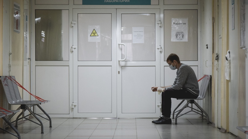 Жители Волгодонска жалуются на невозможность вовремя сдать тест на коронавирус