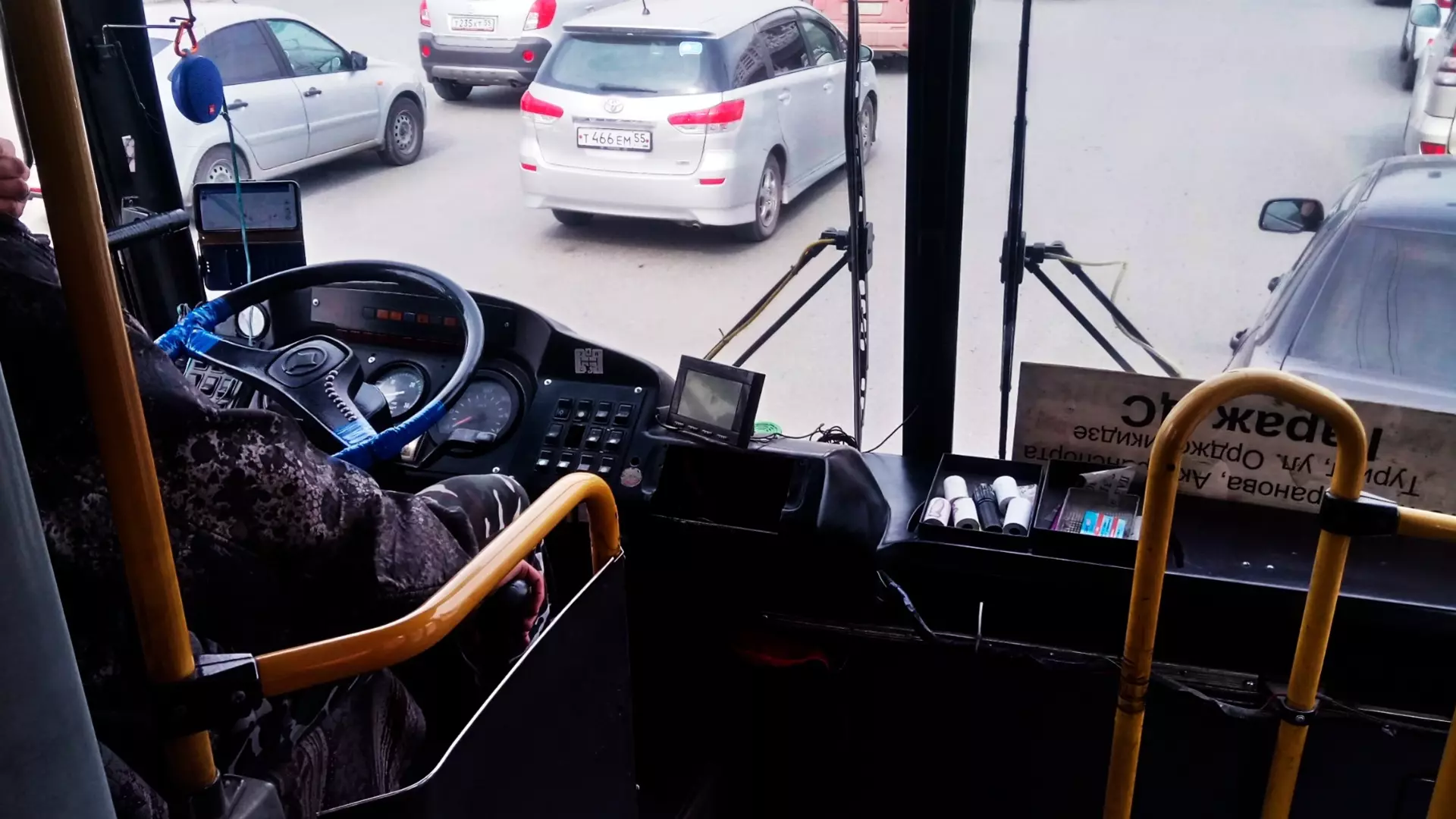 В Ростове-на-Дону не могут найти более 1 тыс водителей автобусов