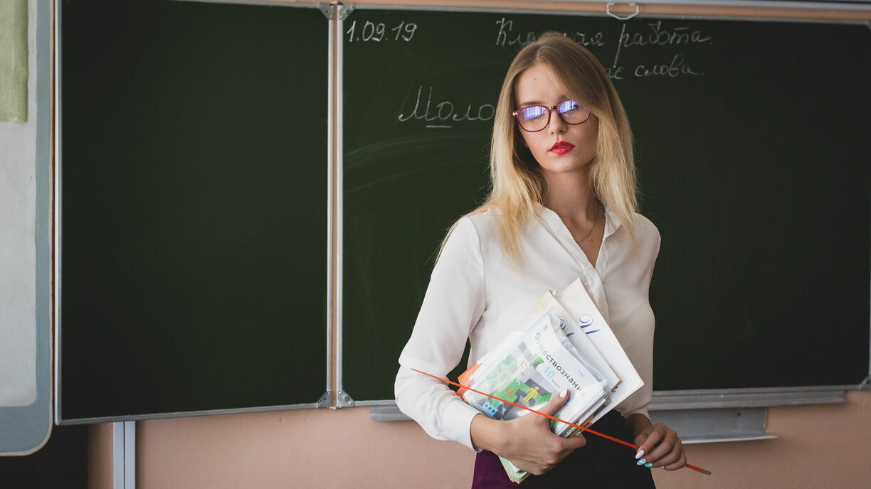 Власти в Ростовской области заявили о росте зарплат учителей на 6 тыс рублей