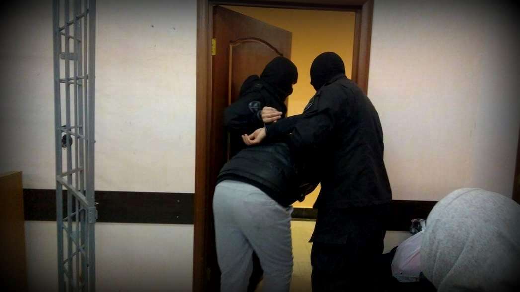 Гражданина Украины осудили на 7 лет в Ростове за взятку пограничникам