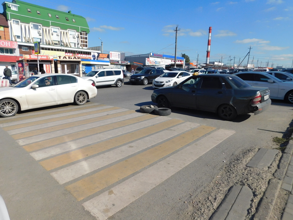 Директор рынка «Темерник» в Ростове пожаловался в прокуратуру на парковочную мафию