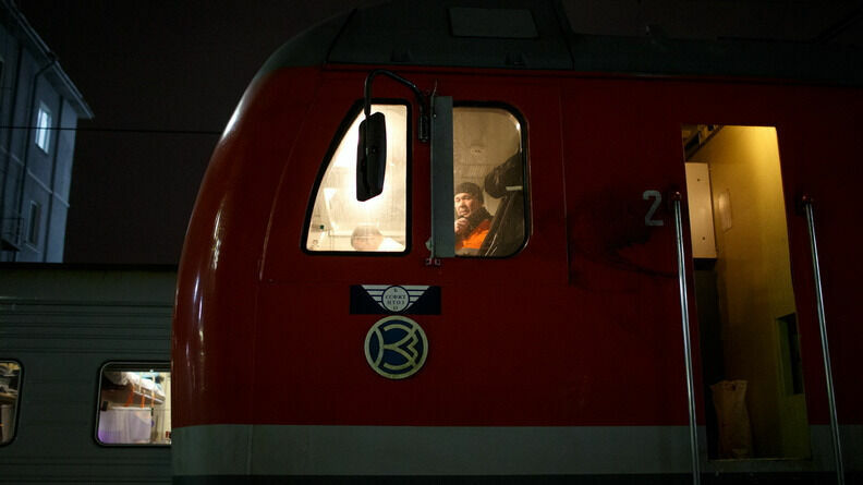 В Новочеркасске 18 декабря произошло задымление в поезде из Москвы с 11 пассажирами