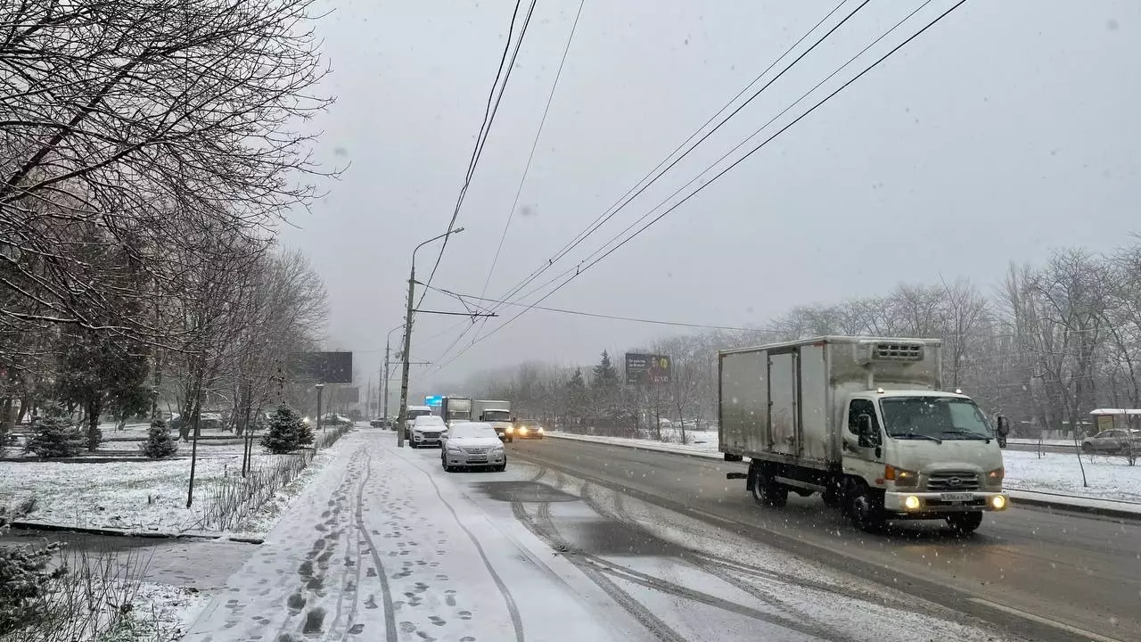 Мокрый снег и дожди обрушатся на трассу М-4 «Дон» в Ростовской области