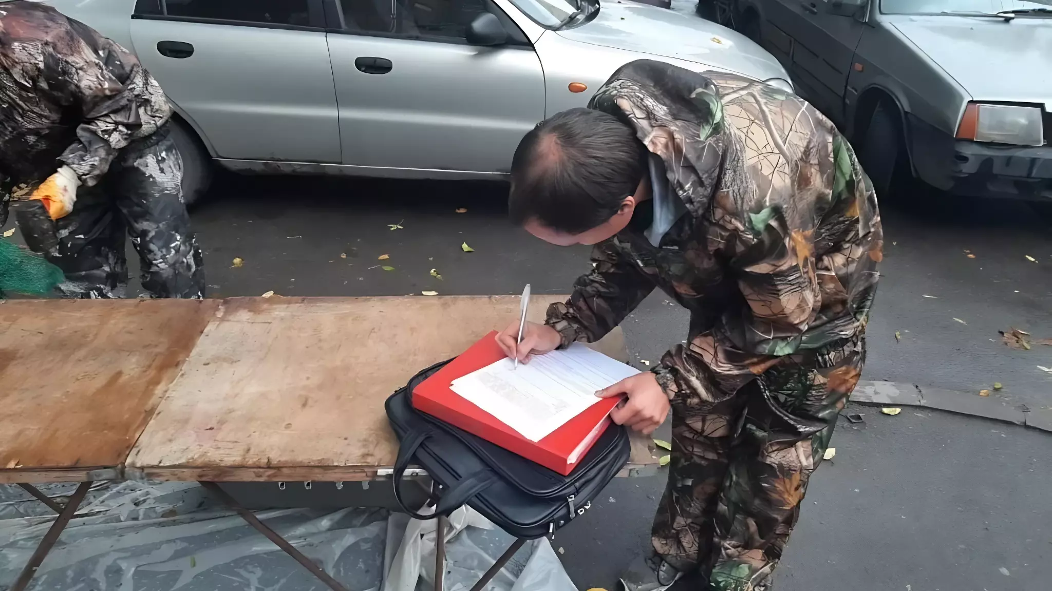 Ростовская полиция разобралась с нелегальной стоянкой на Сержантова