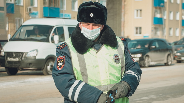 Водители более часа стоят в пробках на въезде в Ростов-на-Дону