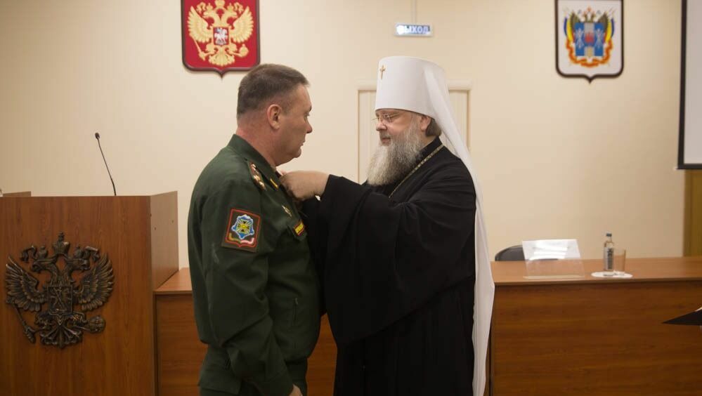 РПЦ наградила медалями военкома Ростовской области за частичную мобилизацию