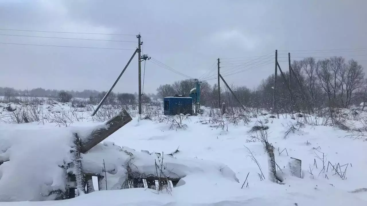 Бездействие властей Ярославской области: сотни людей остаются без света и отопления