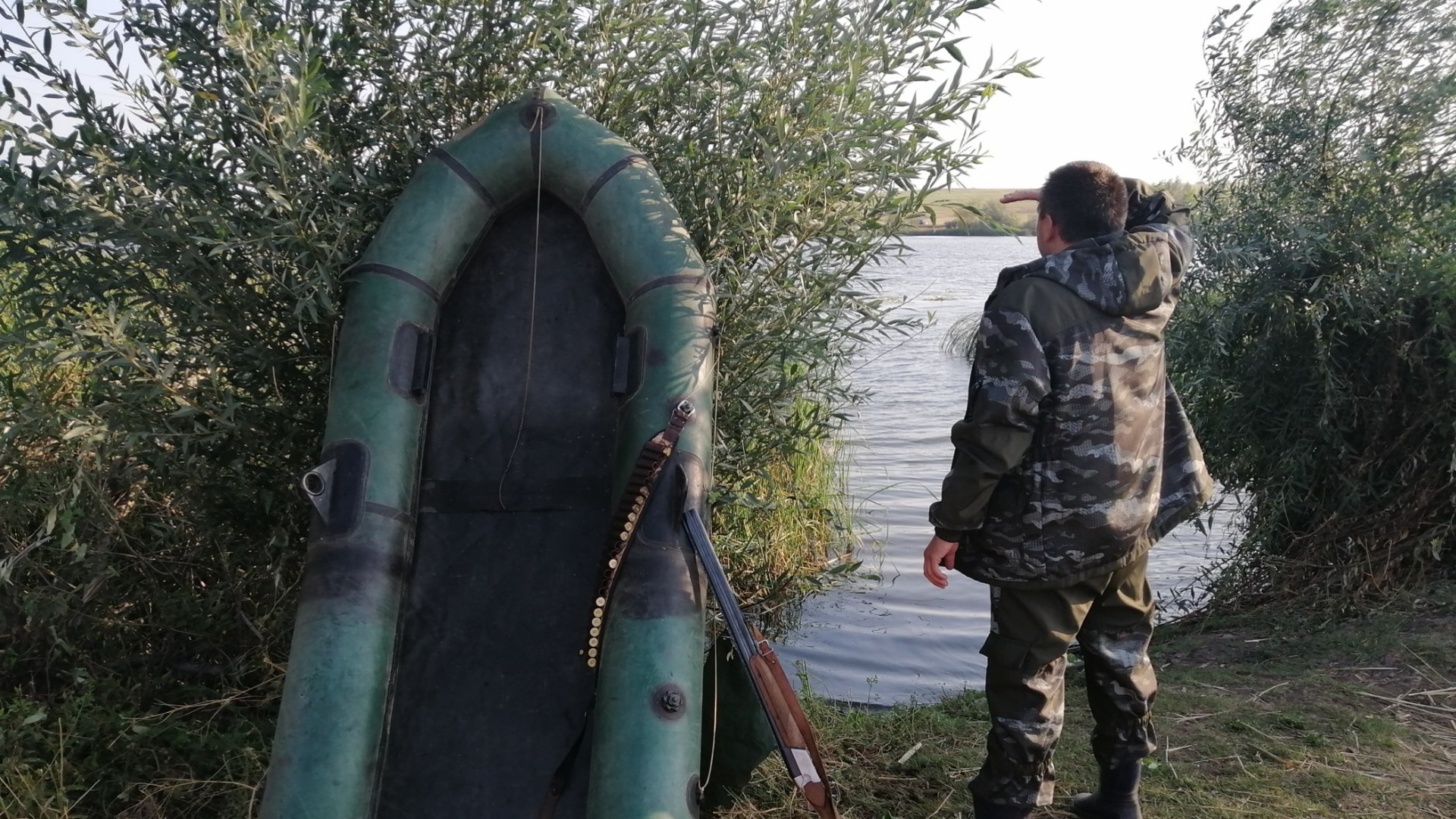 В Таганрогском заливе спасли попавшего в шторм рыбака из Ростова