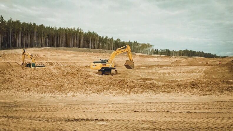 Ростовский олигарх Саввиди приобрел месторождение песка за 120 тысяч рублей