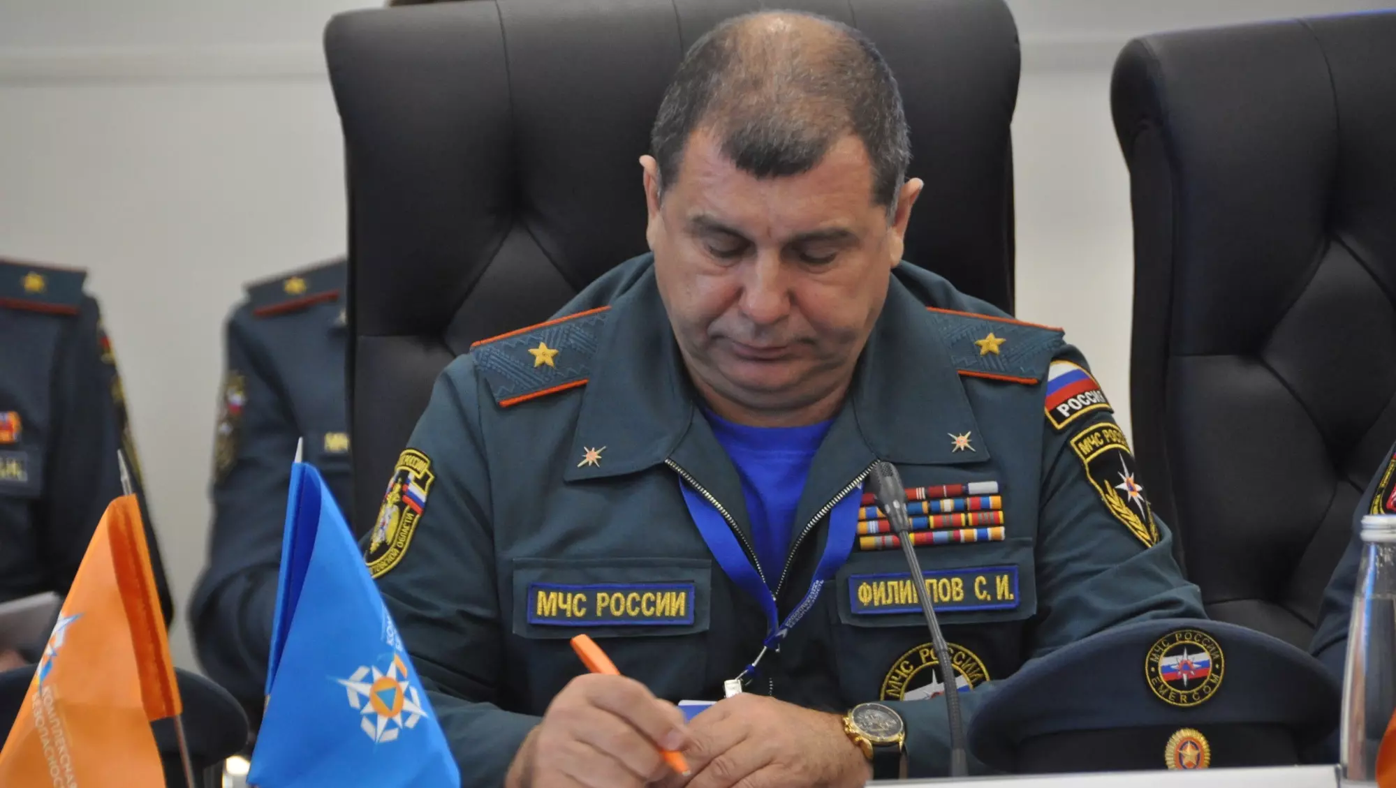 Генерал МЧС в Новошахтинске угнал пожарную машину, чтобы проверить охрану