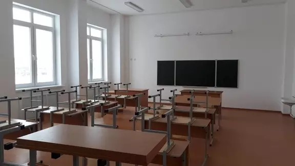 Школы в Новочеркасске и Донецке перевели на дистанционку из-за гололеда