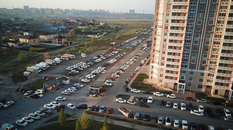 Ростовчане массово продают квартиры на Западном из-за сильной вони