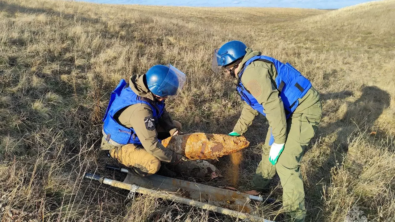 В реке Ростовской области обнаружили неизвестные боеприпасы