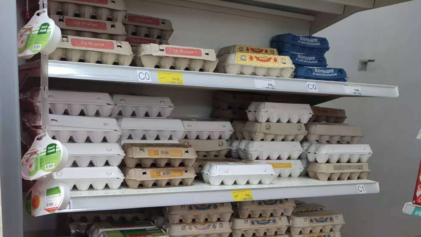 «Цены сильно лихорадит»: почему яйца в Ростове не подешевели после праздников