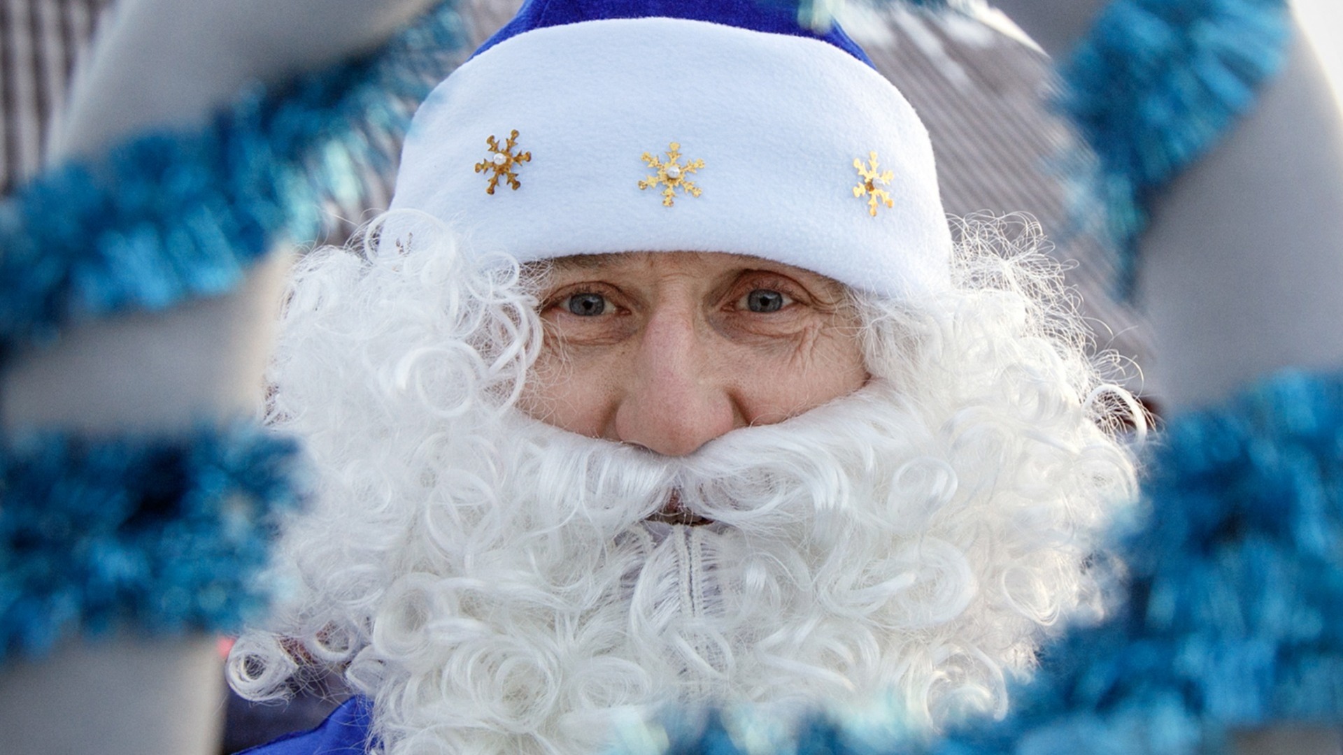 Жители Ростова-на-Дону заметили Деда Мороза на самокате 18 июня