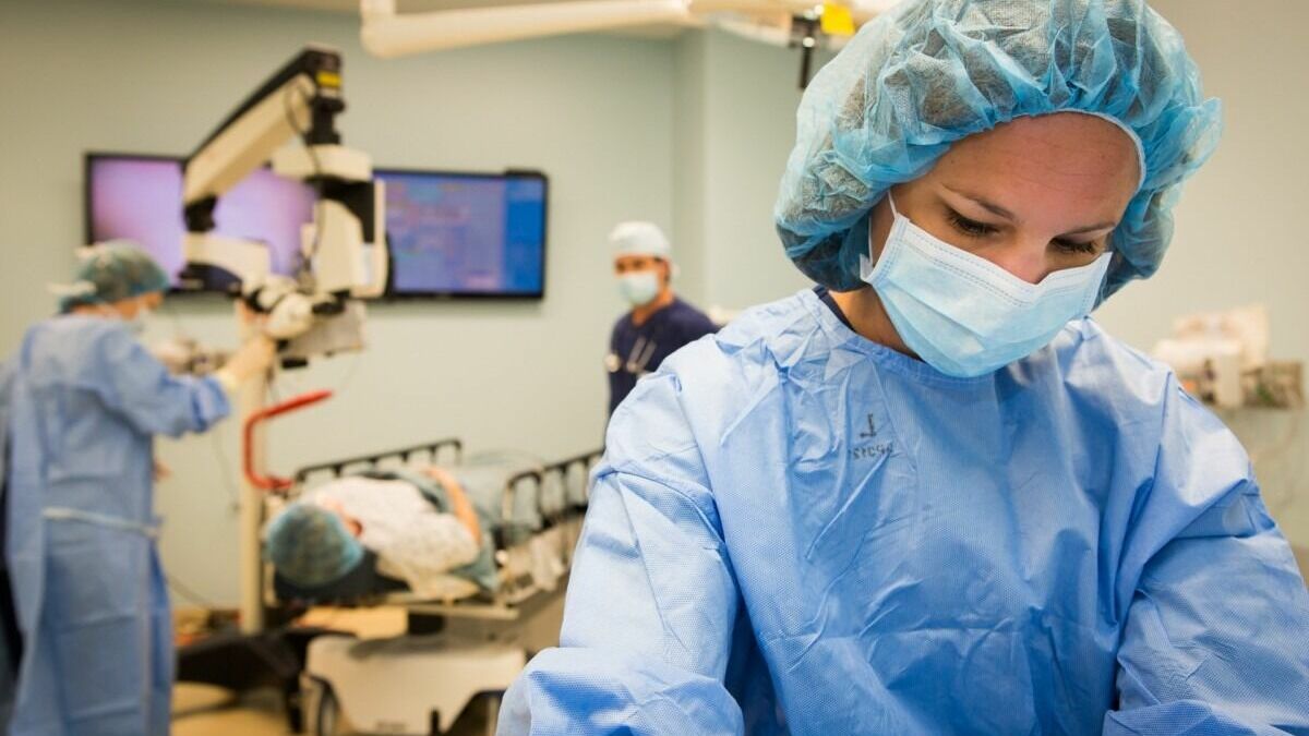 В Люберцах врачи спасли пациентку с пятилетним вывихом кисти
