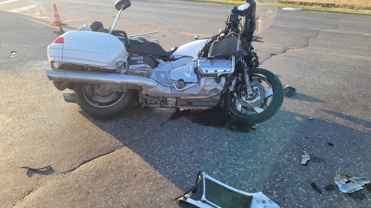 Два человека пострадали в ДТП мотоцикла и иномарки в Ростовской области