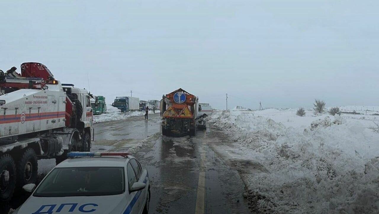 Длина пробки на заметенной снегом трассе М-4 «Дон» уменьшилась до 21 км