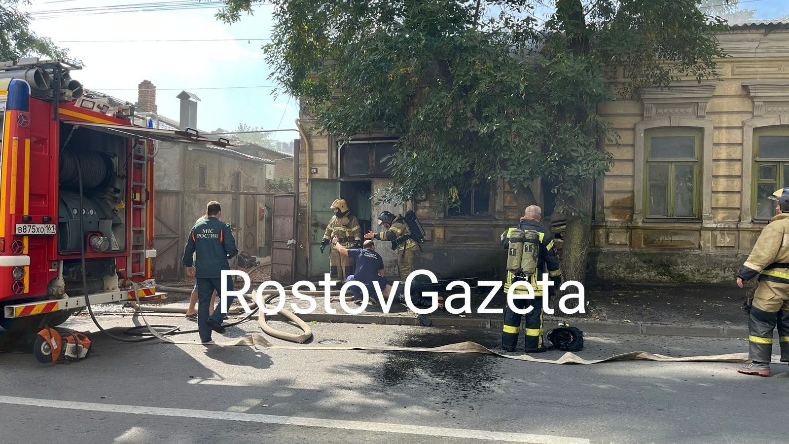 Ростовчане поделились подробностями пожара в Нахичевани 12 сентября
