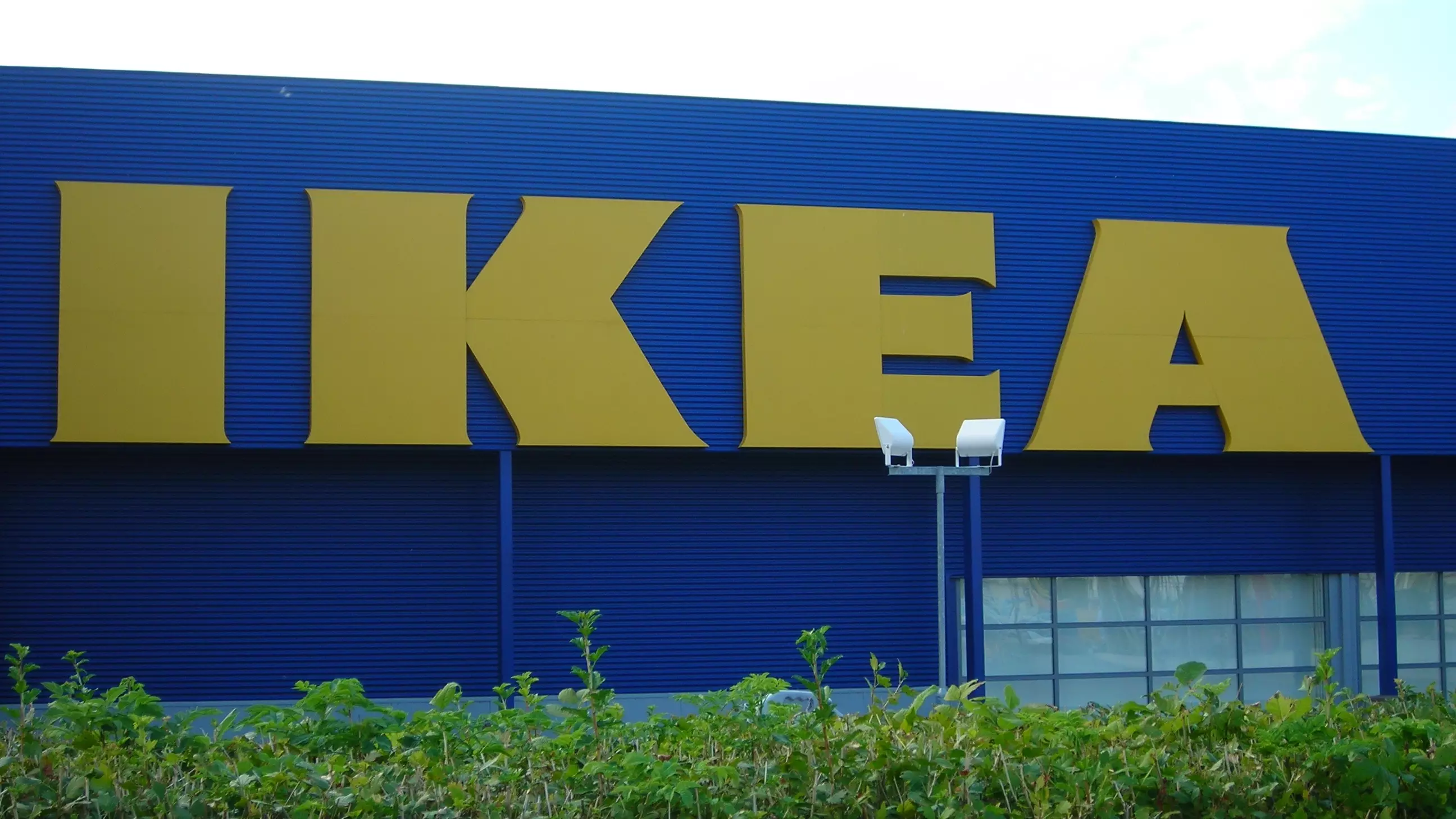 «Мегамаркет» может занять освободившиеся площади IKEA в Ростове