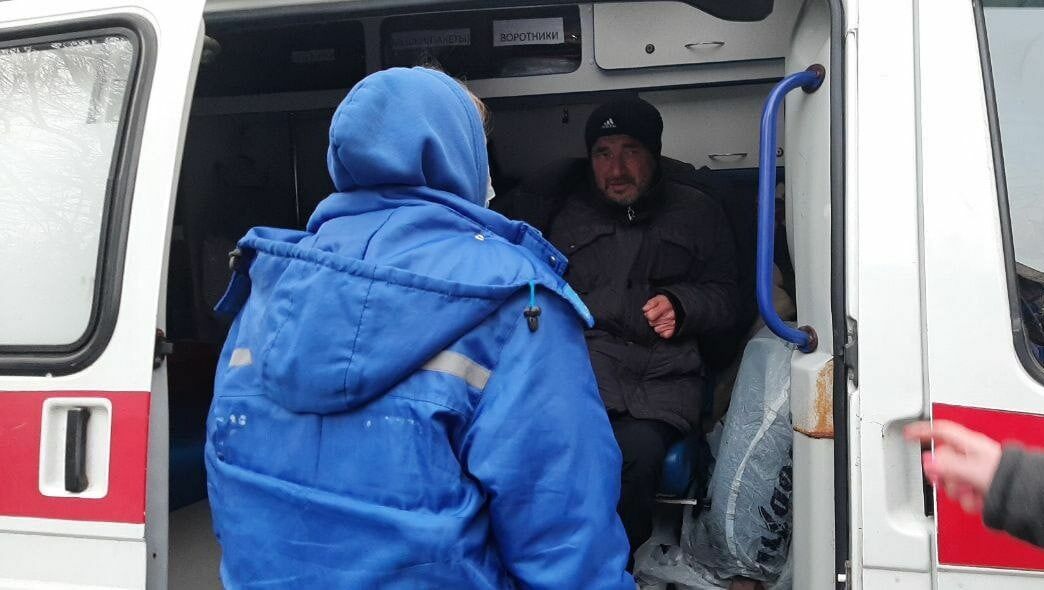 Потерявшегося 25 лет назад мужчину из Адыгеи нашли в Ростове, лежащим на земле