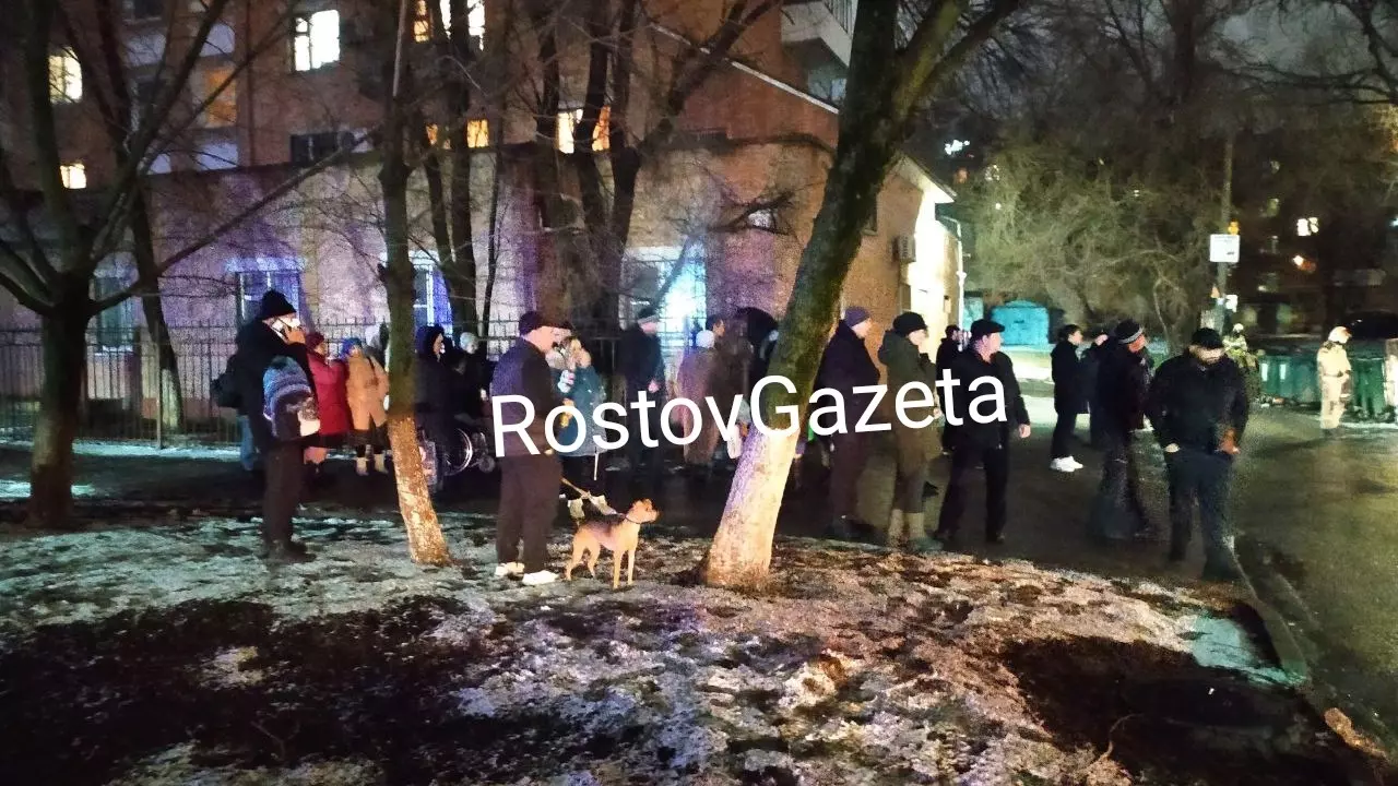 Напомним, около 20.00 мск в Ворошиловском районе Ростова произошло обрушение аварийного дома на улице Нариманова, 72/3.