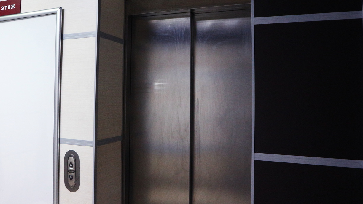 В Ростовской области в 10 раз сократили закупки лифтов для капремонта многоэтажек