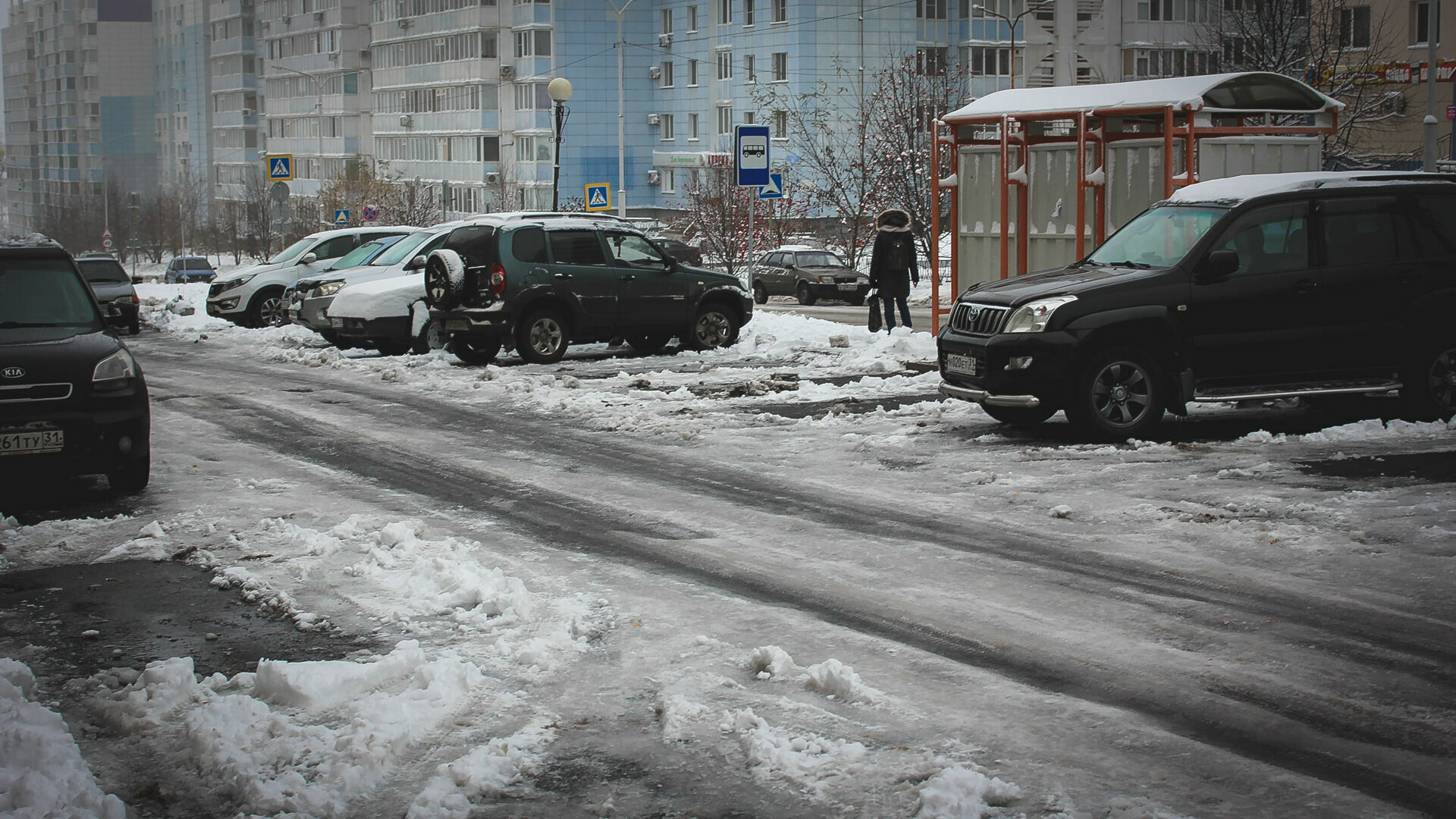 Водителей в Ростове и Таганроге предупредили об опасности на дорогах 30 января