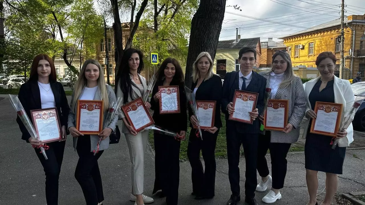 Управления МВД РФ по городу Таганрогу вручил благодарственные письма работникам ВТБ
